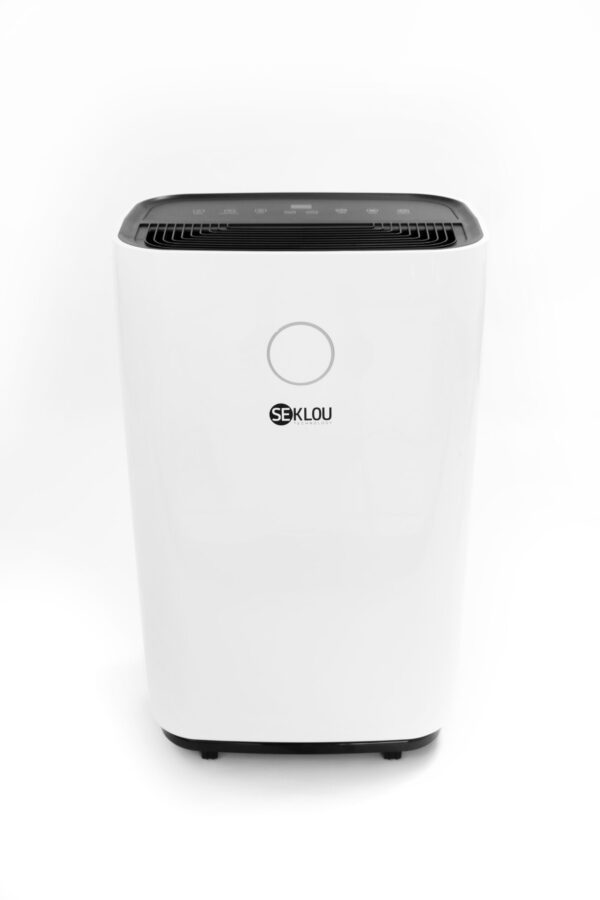 Deshumidificador por compresor Seklou Technology para eliminar humedad en ambientes de hasta 35 m²